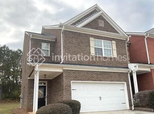 195 Green Bridge Ct, Lawrenceville, GA 30046