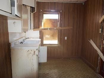 2nd image of 808 SW Monroe Ave