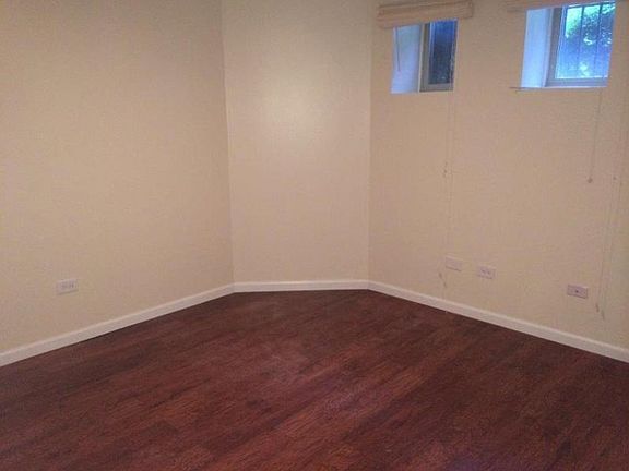 5th image of 633 W Arlington Pl
