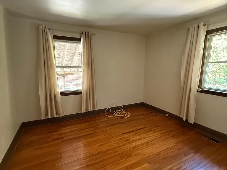 88 Crestview Ave — Photo 18
