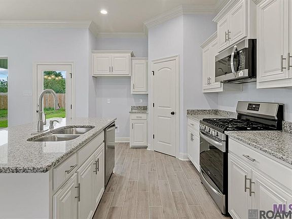 5th image of 40140 Maddie Dr