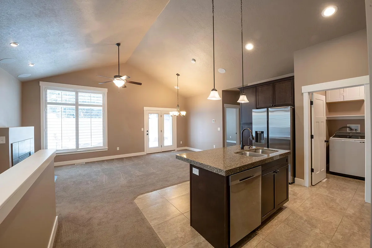 Building Photo - 7843 Farm Wood Ln