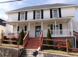 128 Valley St, Pulaski, VA