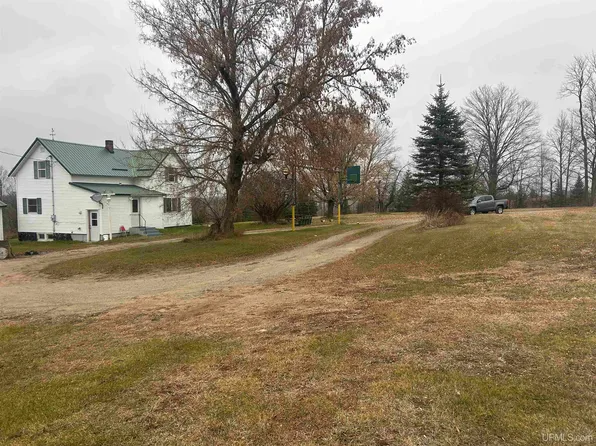 W4777 Lahay Rd, Carney, MI 49812