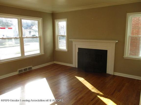 4th image of 2304 Clifton Ave