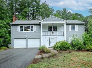 24 Meadowbrook Rd, Bedford, MA 01730