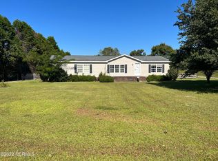 1452 British Rd, Kinston, NC 28501