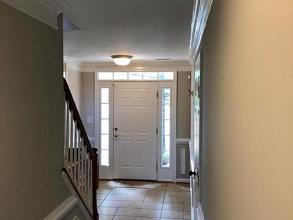 3rd image of 9179 Cascade Falls Dr