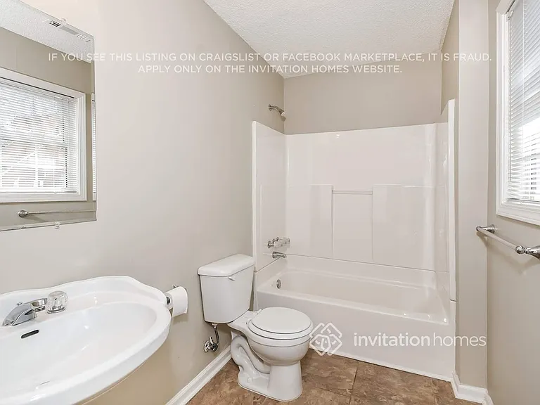 2012 Queensbury Dr — Photo 16