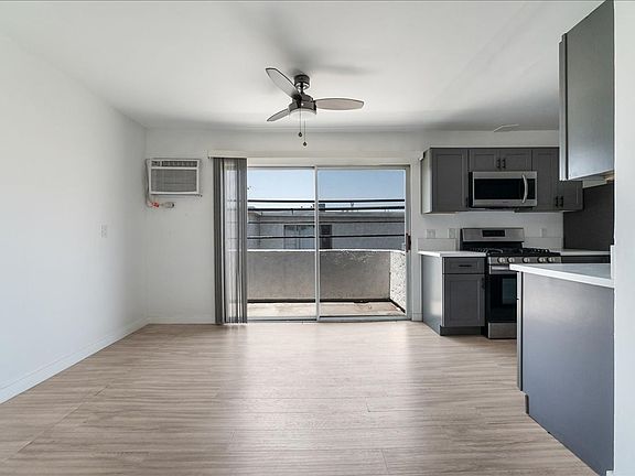 4th image of 3761 Jasmine Ave #16