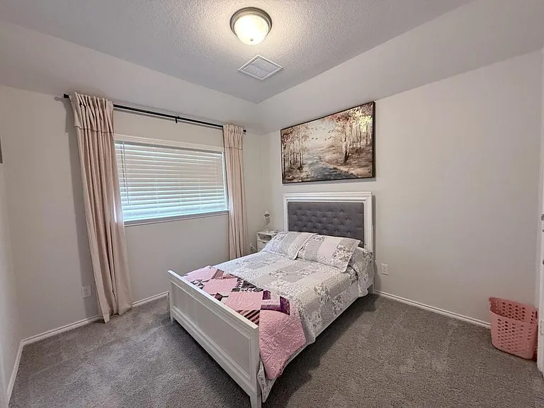2516 Oxford Rdg — Photo 11