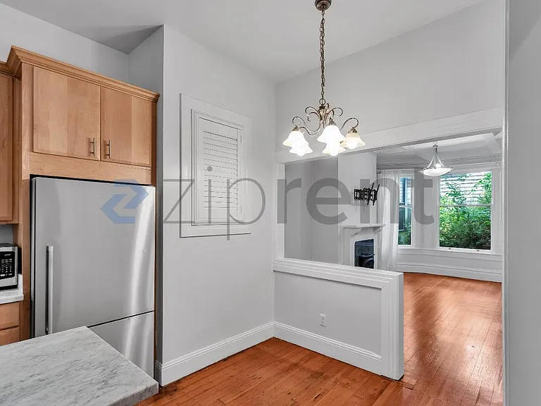 3110 Clay St #2 — Photo 4