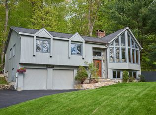 43 Mist Hill Dr, New Milford, CT 06776