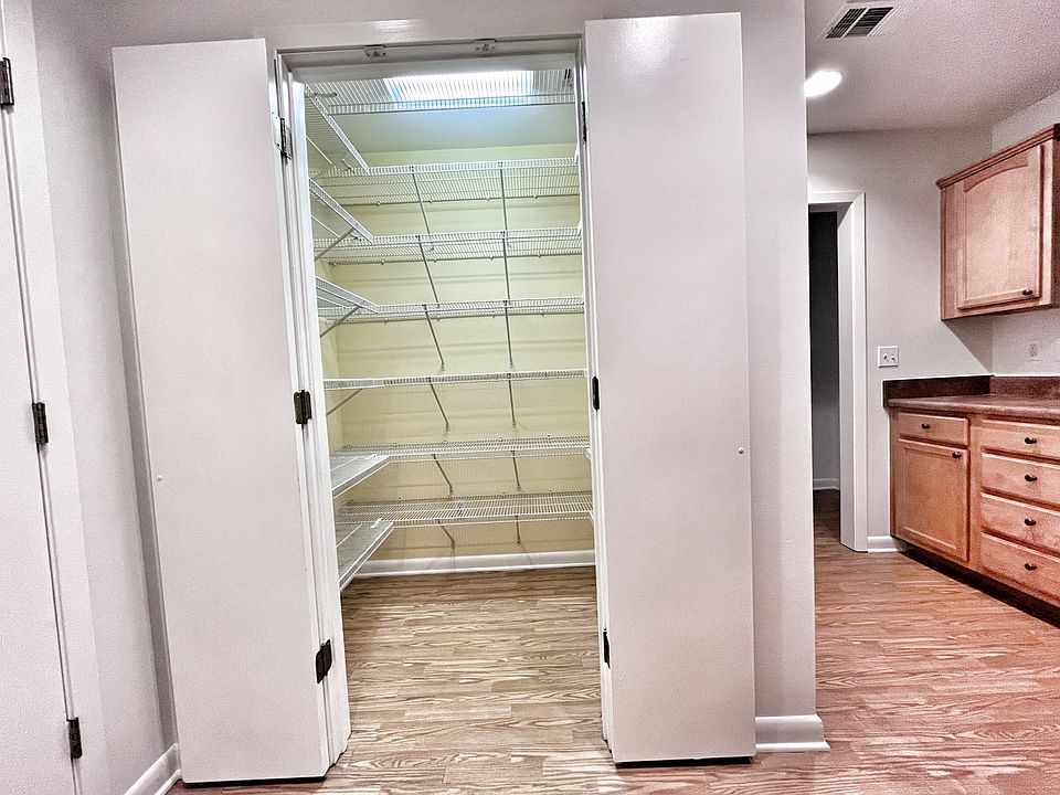 Walk-in pantry