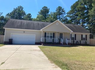 85 Michaelyn Ln, Spring Lake, NC 28390