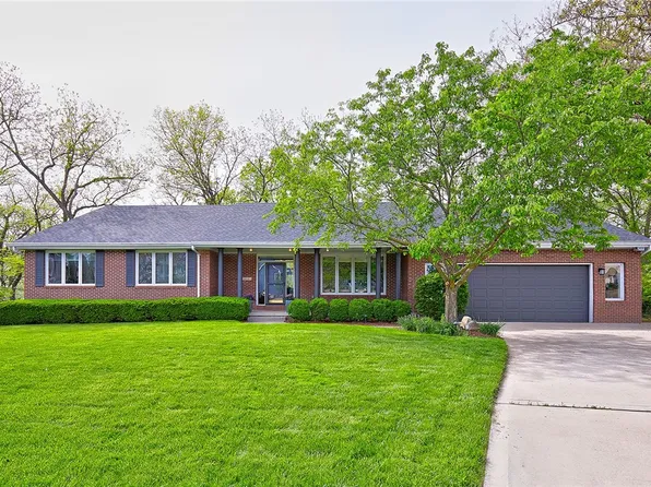3021 Rhett Cir, Des Moines, IA 50321