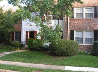 8415 Willow Forge Rd, Springfield, VA 22152