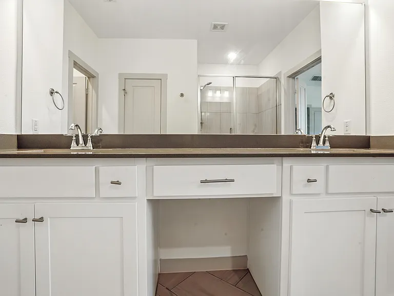 6441 Iron Horse Blvd — Photo 17