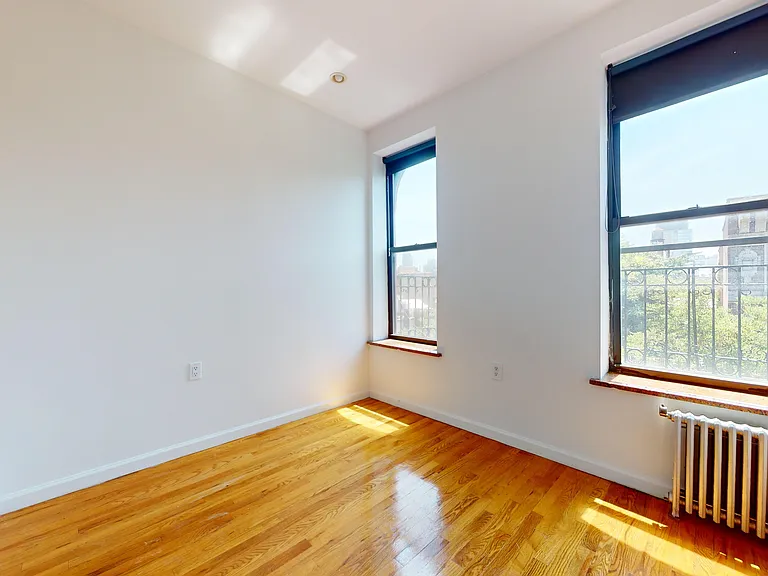 237 E 5th St #15 — Photo 10