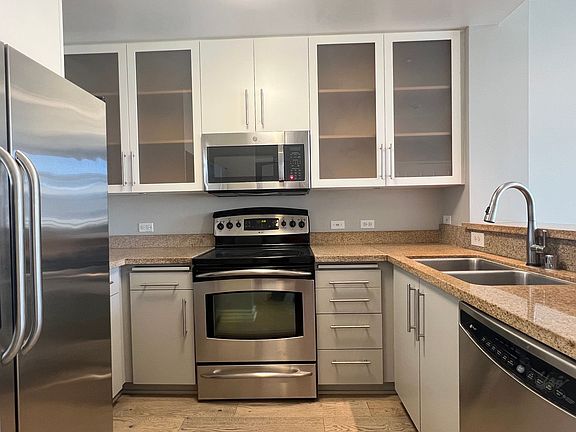 3rd image of 25 S 3rd St Unit 315