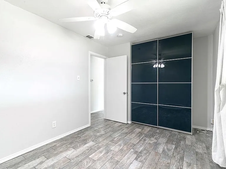 1515 Glenmeadows Dr — Photo 18