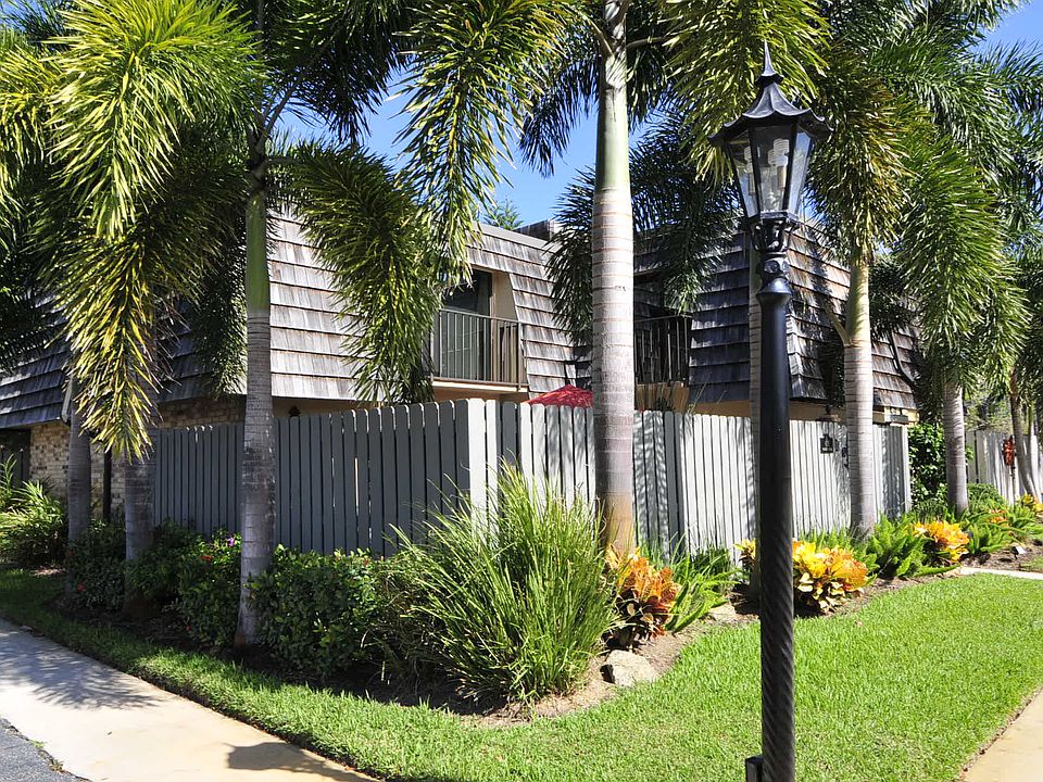 Private Corner by Club House