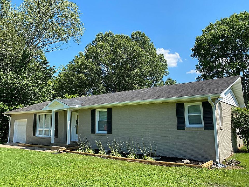 1st image of 2407 Murphree Rd SE