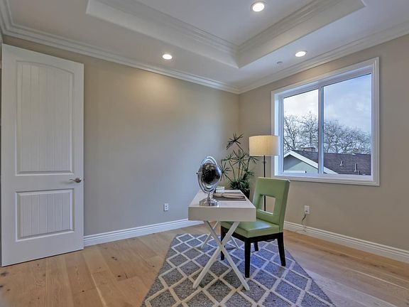 5th image of 841 Willow Glen Way