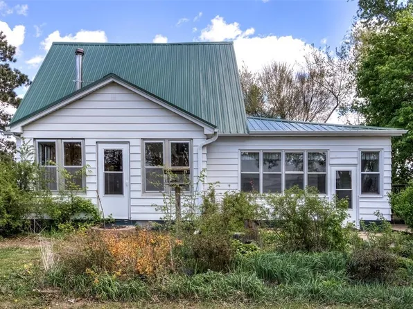 E8142 County Road C, Elk Mound, WI 54739