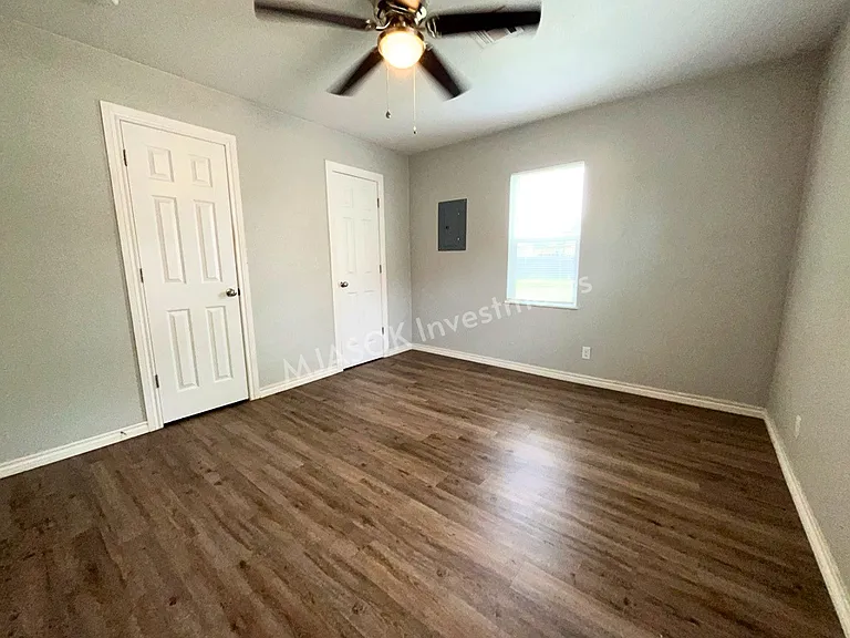 1713 NW Irwin Ave — Photo 12