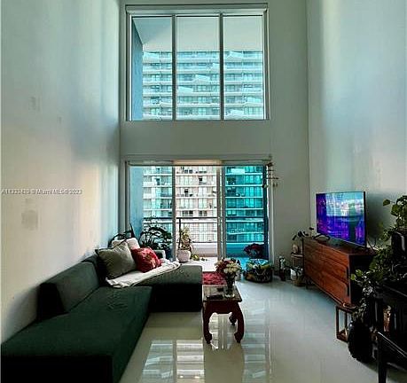 4th image of 60 SW 13th St APT 3418