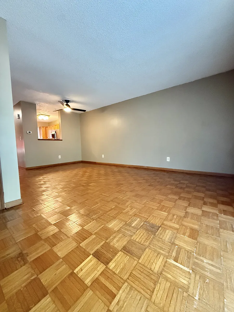 Building Photo - 410 Emmett St #21