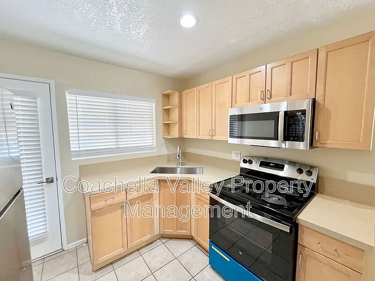 73922 Shadow Mountain Dr #7 — Photo 10
