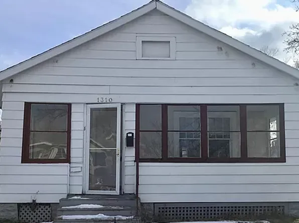 1310 Miner St, South Bend, IN 46617