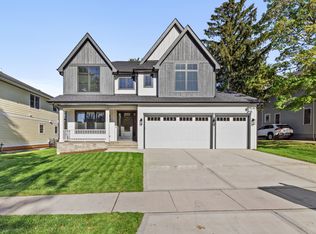 425 Sherman St, Downers Grove, IL 60515