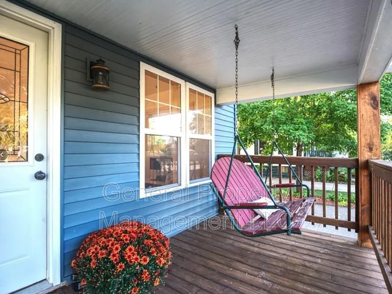 1715 Altoona Ave — Photo 17