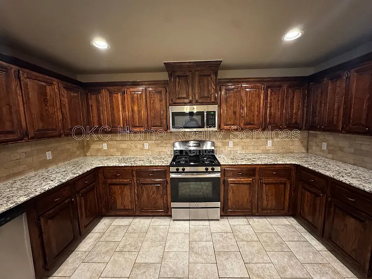 8020 Kaden Rd — Photo 26