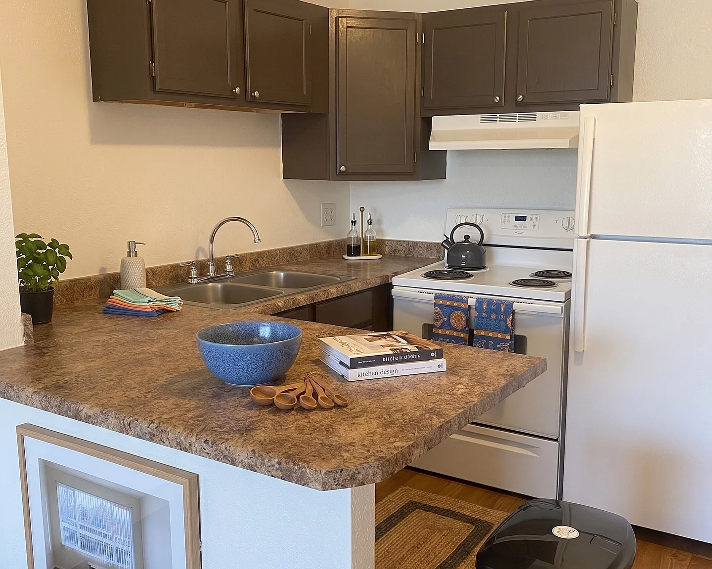Indigo Apartments — Photo 3