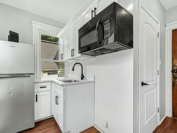 4th image of 34 William St