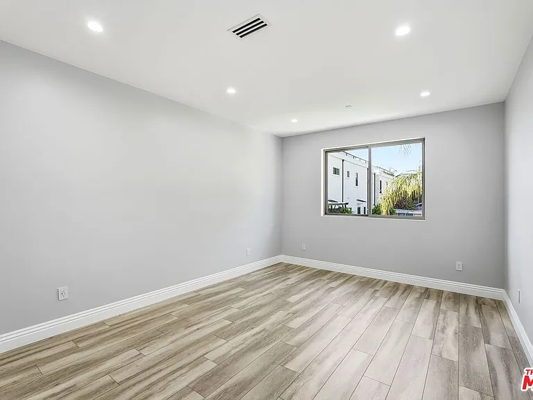 6717 Sunnyslope Ave — Photo 31