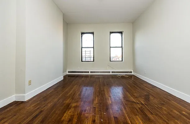 Rented by EXR | media 29