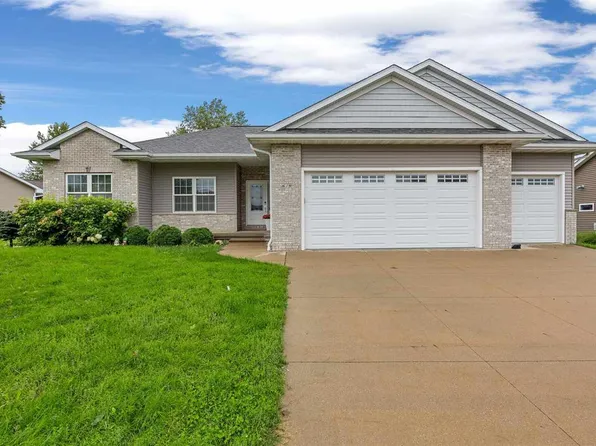 619 Majestic Oak Rdg, Solon, IA 52333