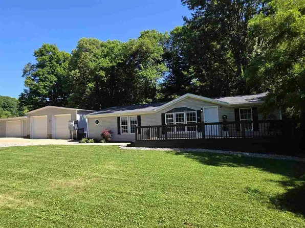 4666 Pottershop Rd, Centerville, IN 47330