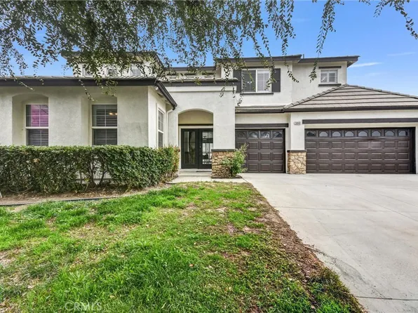 5840 Redhaven St, Corona, CA 92880