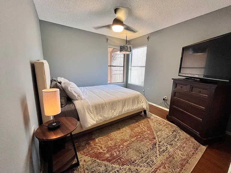 15242 S 37th Pl — Photo 17