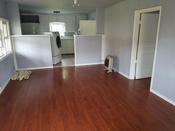 2nd image of 109 S Findlay Ave #1/2