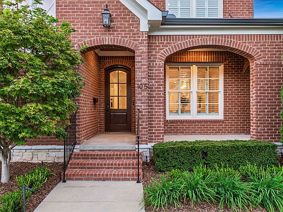 2nd image of 105 Ransom Ave