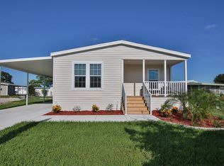 13036 Lemon Ave, Grand Island, FL 32735