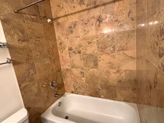 5th image of 405 N Wabash Ave Unit 511
