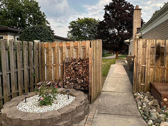 5th image of 39663 Tunstall Dr